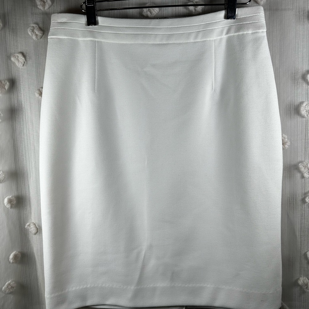 NWT White House Black Market Women's Luxe Pencil Skirt Size 8